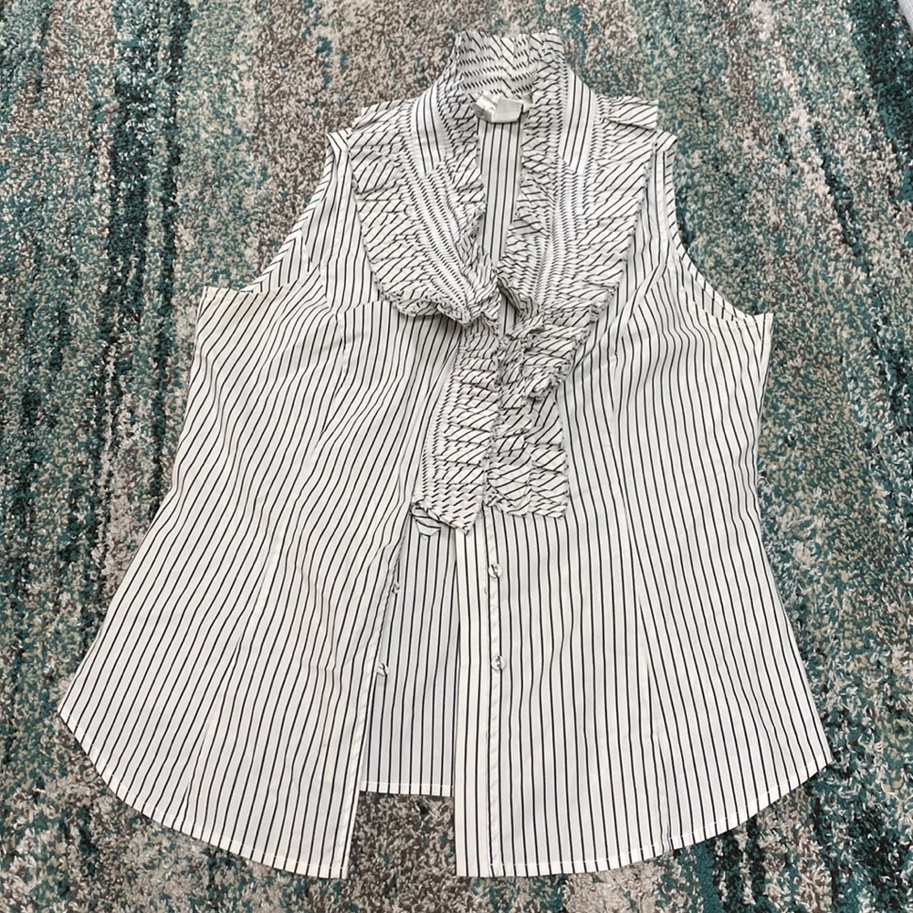 White House Black Market sleeveless top